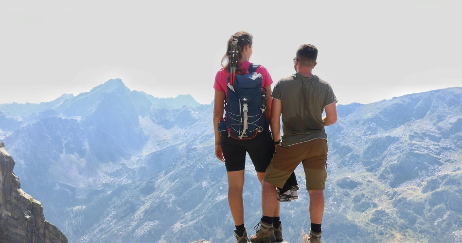 Romantic Couple Getaways in Lone Pine, California for a Perfect Escape