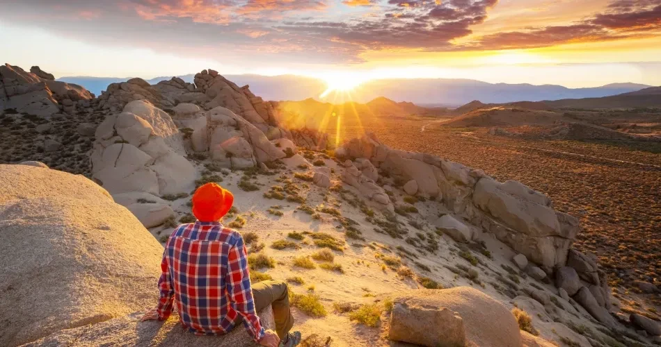 Ultimate Guide to Exploring Lone Pine, USA: Gateway to the Eastern Sierra